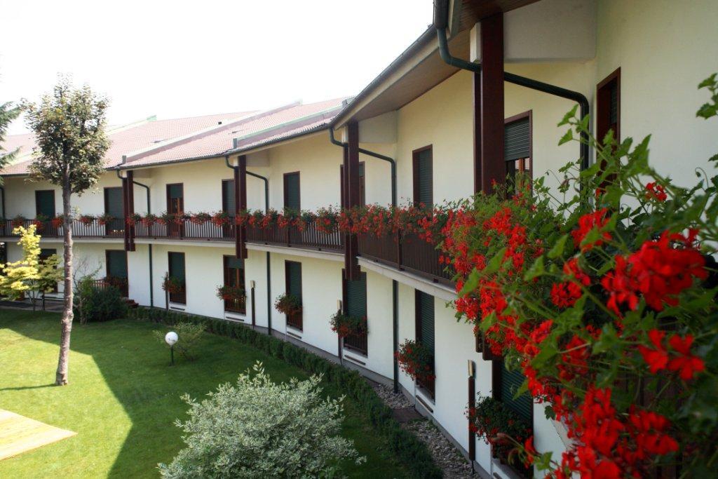 Hotel Granbaita Savigliano Esterno foto
