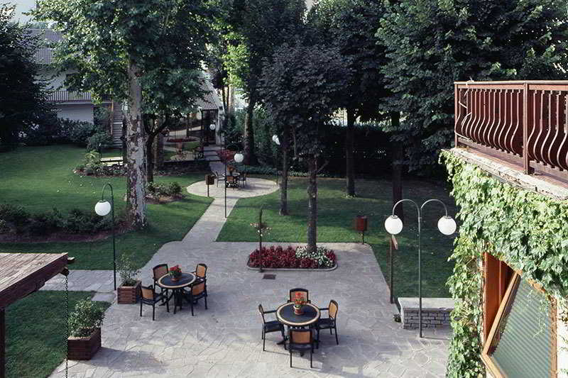 Hotel Granbaita Savigliano Esterno foto